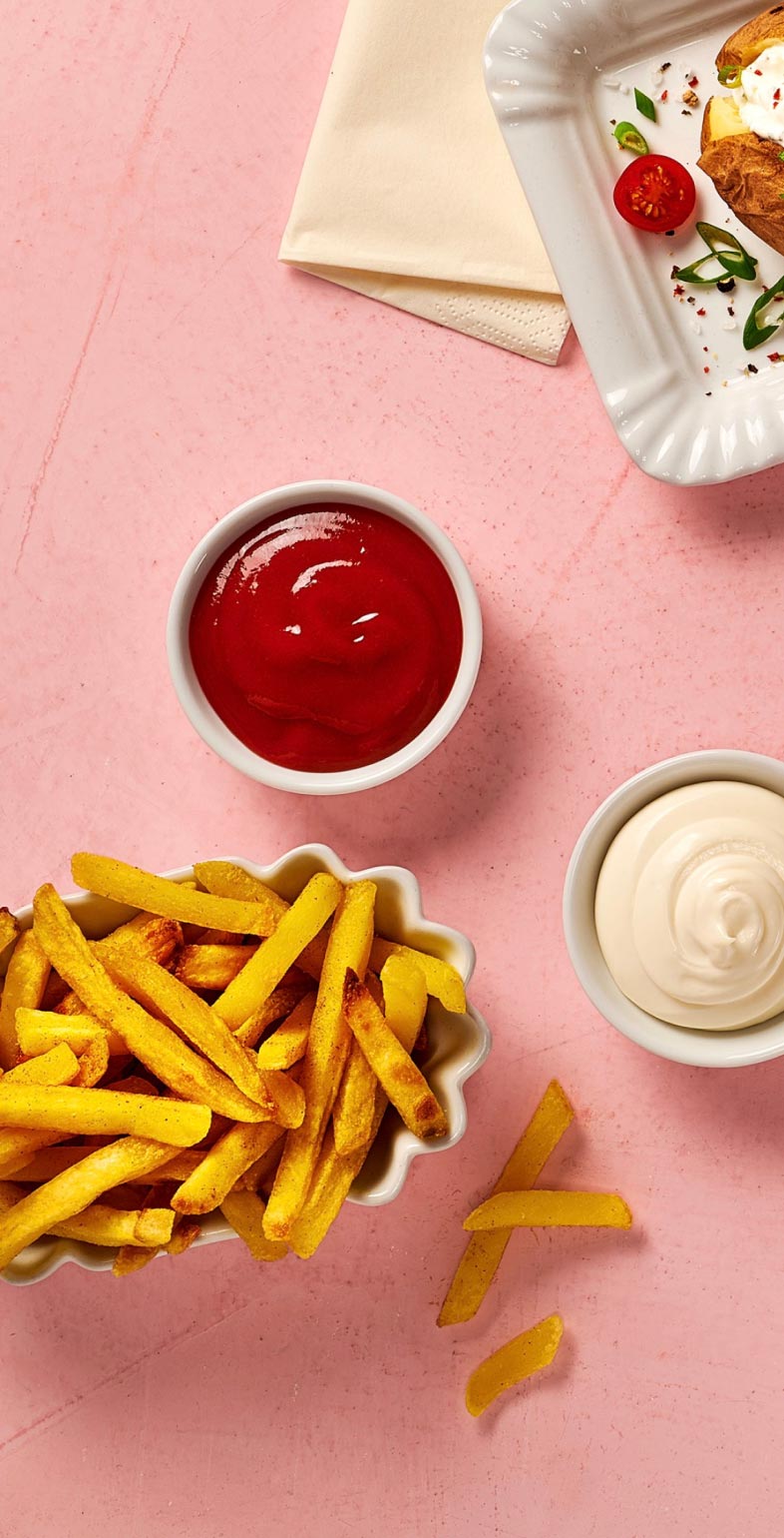 Food-Still mit Schnitzel, Pommes und Backkartoffel – Marken- und Bildkonzept für LePicant von Neue Identität Designagentur aus Bielefeld