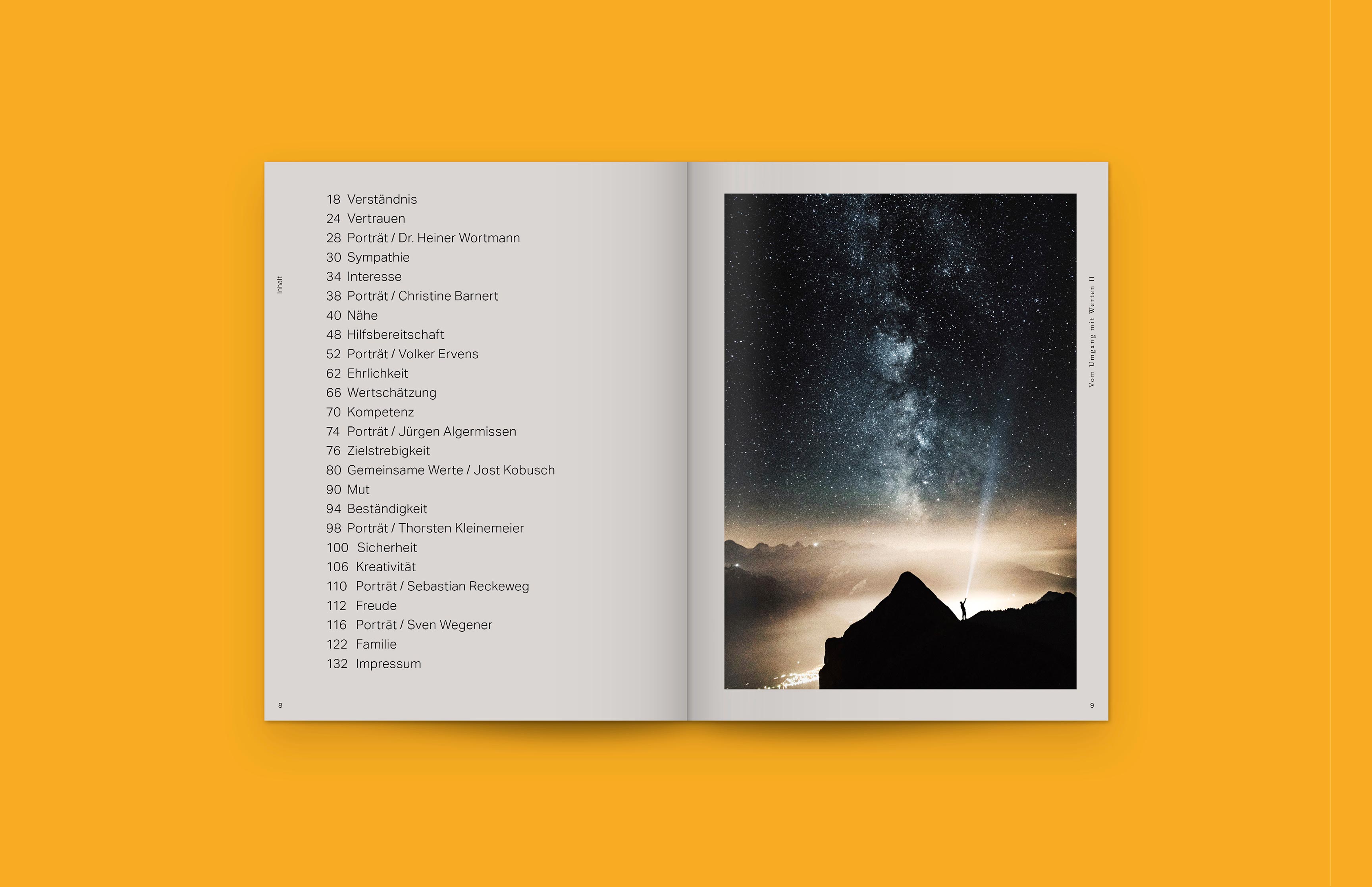 Doppelseite aus dem Wertebuch von Wortmann & Partner mit Text und Naturfotografie – konzeptionelles Editorial Design von Neue Identität Designagentur Bielefeld.