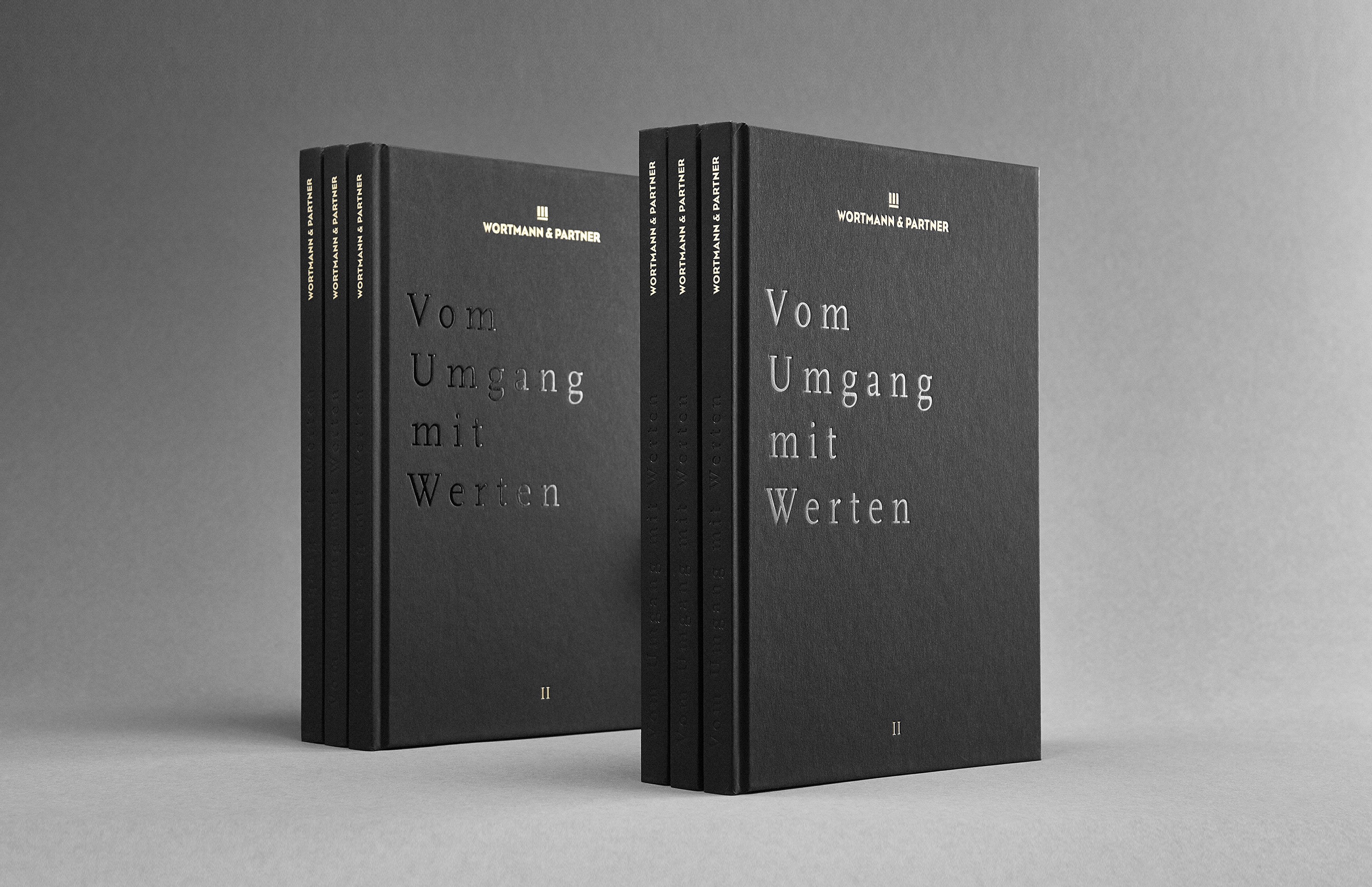 Brand Identity, Corporate Design für Wortmann & Partner: Gestaltung des Wertebuchs ‚Vom Umgang mit Werten‘ durch die Designagentur Neue Identität – hochwertiges Editorial Design für Unternehmenswerte